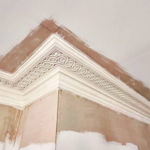 We are a group of established Decorators and Sculptors based in the heart of central London. We have a combined experience of 29 years within the industry and a background in Classical Art, giving us a natural ability in adding flare to your living space, achieving great aesthetic.